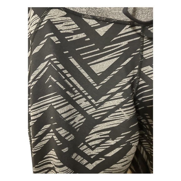 A pair of Pennington’s reversible leggings in size 0X - Picture 3 of 8